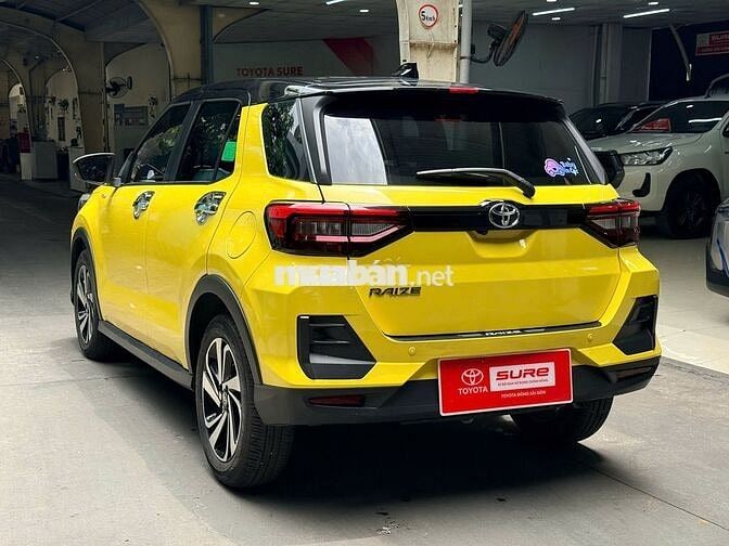 Toyota Raize 2024 Vàng đen 5814 km