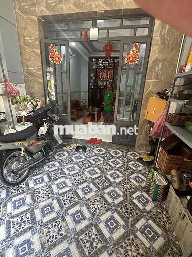 lô góc 2 mt hẻm Xe 16c chính chủ. Ngã ba tâm kim