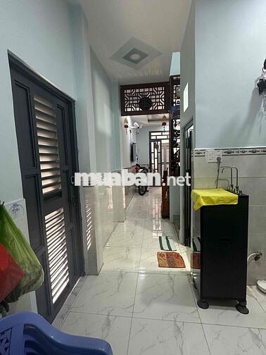 lô góc 2 mt hẻm Xe 16c chính chủ. Ngã ba tâm kim