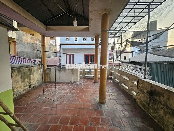Cho thuê nhà nguyên căn ở Sài Đồng, ô tô qua nhà