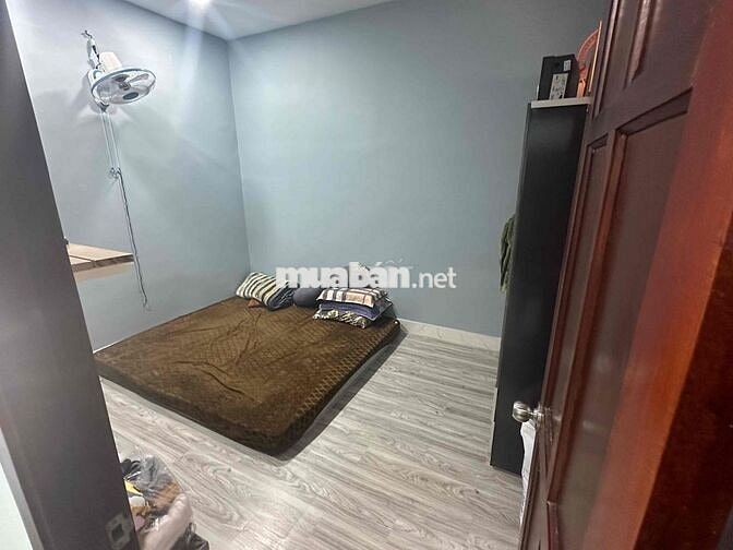 lô góc 2 mt hẻm Xe 16c chính chủ. Ngã ba tâm kim