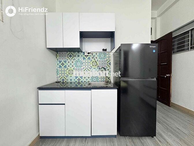 PHÒNG BAN CÔNG NGAY MẶT TIỀN TRẦN QUANG KHẢI QUẬN 1