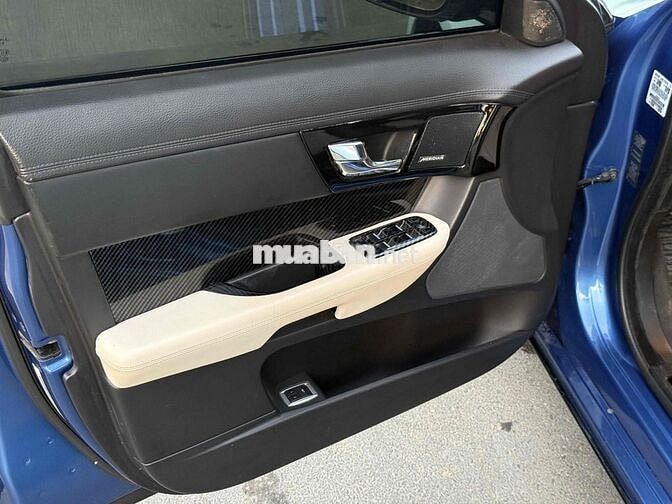 Jaguar XF 2014 2.0 AT - chuẩn đẹp