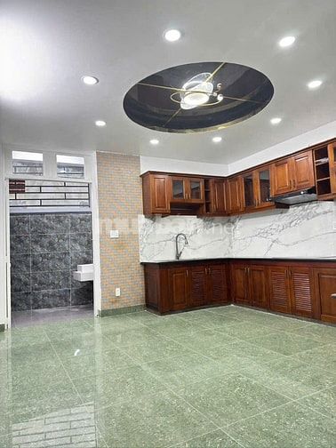 Bán Nhà 5 Tầng Mặt Tiền Đường Huỳnh Tấn Phát _ Vị Trí Đẹp Đắc Địa