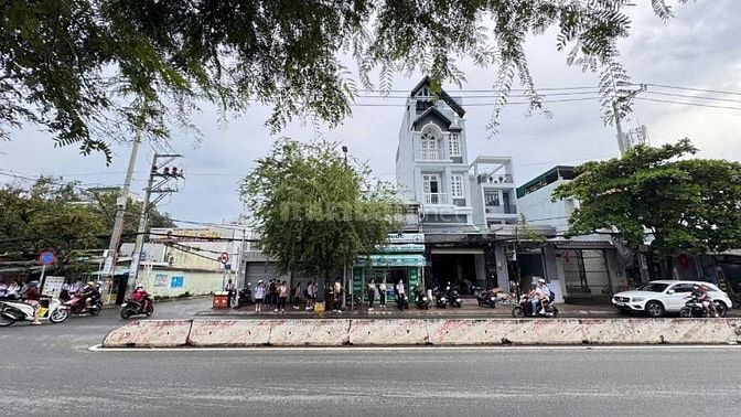 Bán Nhà 5 Tầng Mặt Tiền Đường Huỳnh Tấn Phát _ Vị Trí Đẹp Đắc Địa