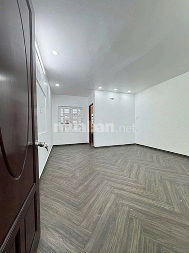 Bán Nhà 5 Tầng Mặt Tiền Đường Huỳnh Tấn Phát _ Vị Trí Đẹp Đắc Địa
