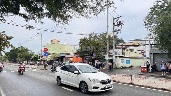 Bán Nhà 5 Tầng Mặt Tiền Đường Huỳnh Tấn Phát _ Vị Trí Đẹp Đắc Địa