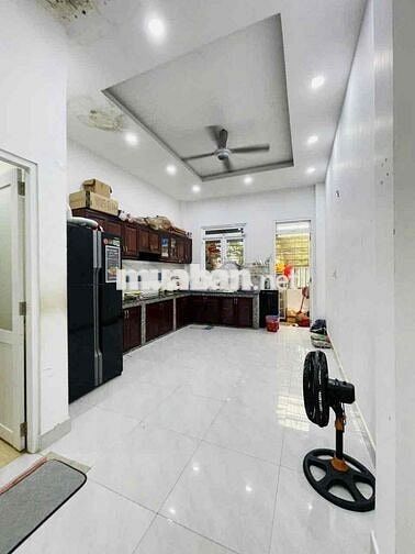 Cho thuê nguyên căn mặt tiền đường An Hội, P.13, Gò Vấp