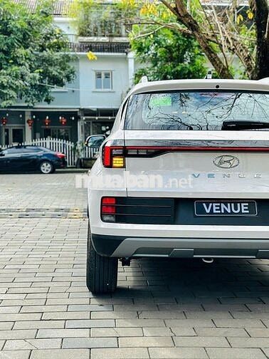 Chỉ từ 100 triệu sở hữu xe gầm cao Hyundai Venue