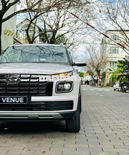 Chỉ từ 100 triệu sở hữu xe gầm cao Hyundai Venue