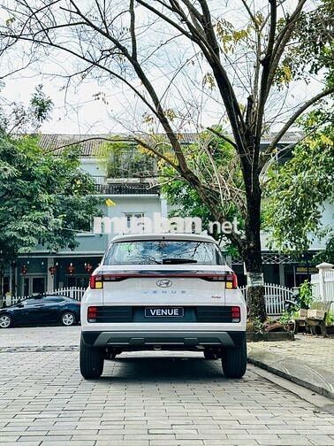 Chỉ từ 100 triệu sở hữu xe gầm cao Hyundai Venue
