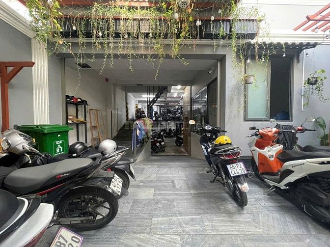 GIẢM 1,5 tỷ bán gấp Tòa CHDV xô viết nghệ tĩnh BT-30P-HĐT 165tr/th