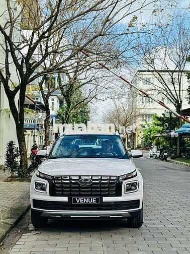 Chỉ từ 100 triệu sở hữu xe gầm cao Hyundai Venue