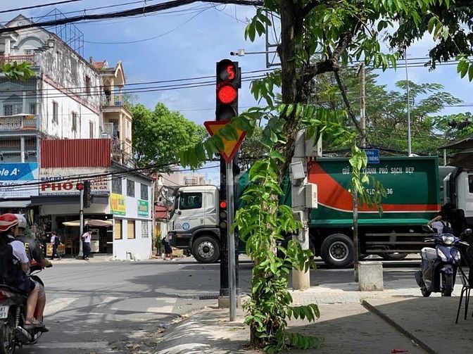 Nhà mặt tiền Nguyễn Thị Kiêu - Lê Thị Rêng, Góc Ngã Tư đẹp
