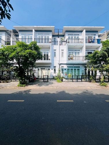 Bán Nhà Phố Phúc An – 5x15, 3 Tấm Đúc Kiên Cố – Giá 3.2 tỷ,Có Ban Công
