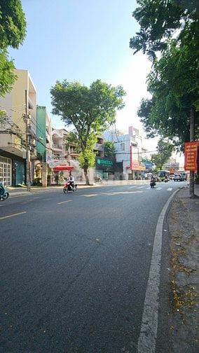 Siêu phẩm 5 tầng ngay MT Trương Công Định khu Bàu Cát. DT: 4x26(101,7m