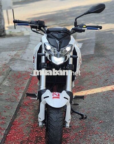 Benelli TNT 125 Trắng Siêu đẹp