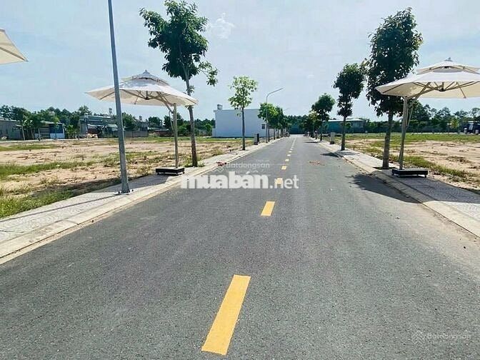 CHỈ 1tỷ4/100M2 CÓ NGAY ĐẤT NẰM CẠNH SÂN BAY LT ,FULL THỔ CƯ,  SỔ SẴN