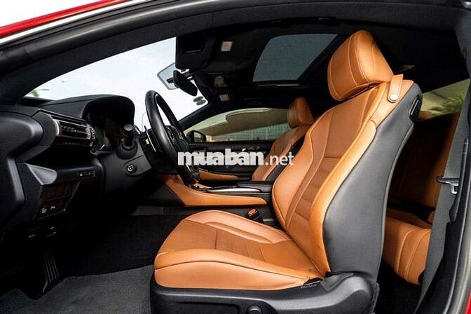 Lexus RC300T Model 2020 - 64.000 km