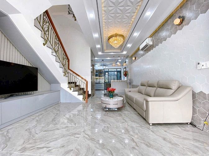 Bán Nhà 4 Tầng Sân Thượng _ Có Thang Máy _ DT 5m x 17 KDC Anh Tuấn