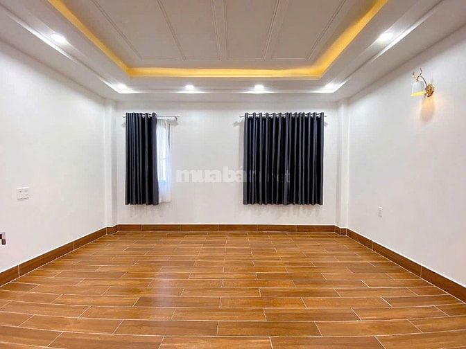 Bán Nhà 4 Tầng Sân Thượng _ Có Thang Máy _ DT 5m x 17 KDC Anh Tuấn