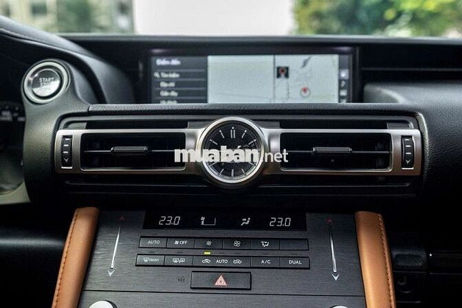 Lexus RC300T Model 2020 - 64.000 km