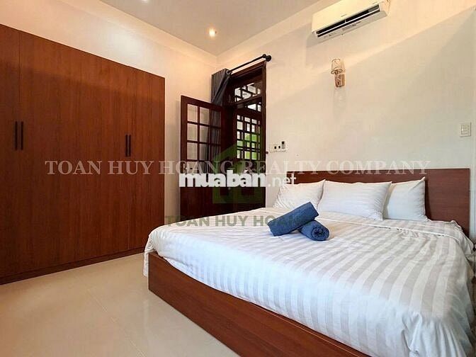 VILLA gần Biển Mỹ Khê 6PN, có hồ bơi, gara ô tô