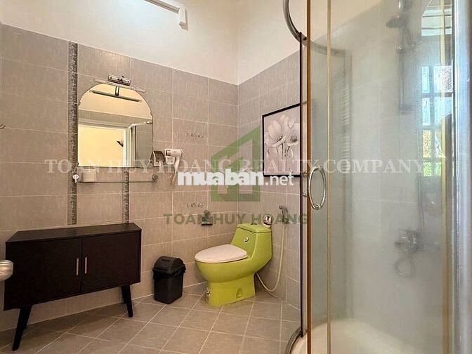 VILLA gần Biển Mỹ Khê 6PN, có hồ bơi, gara ô tô