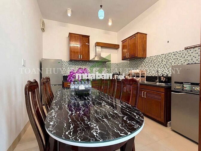 VILLA gần Biển Mỹ Khê 6PN, có hồ bơi, gara ô tô