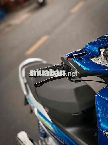 Future Neo Kim lên áo Wave 125 đồ chơi cơ bản