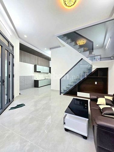 Bán Nhà Trệt Lầu 3 P.Ngủ _ Sổ Riêng _ Vị Trí Đẹp Góc 2 MT
