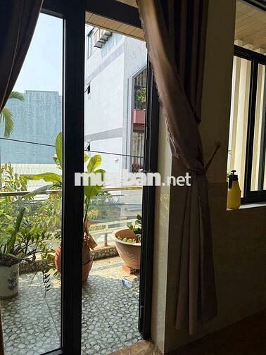 Bán nhà 3tầng trung tâm quận Hải Châu Đà Nẵng giá sập hầm 