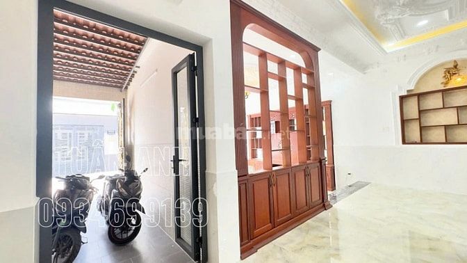 Bán Biệt Thự Phố 4 Tầng Sân Thượng _ DT 7.8m x 15m _ MT Đường 6M Thông