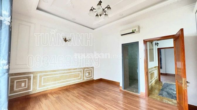 Bán Biệt Thự Phố 4 Tầng Sân Thượng _ DT 7.8m x 15m _ MT Đường 6M Thông