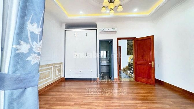 Bán Biệt Thự Phố 4 Tầng Sân Thượng _ DT 7.8m x 15m _ MT Đường 6M Thông