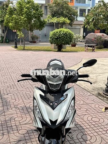 Honda Winner V1 Trắng đen GTĐĐ biển Hcm.