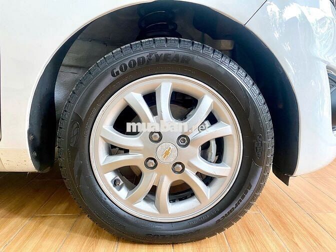 Xe 5 chổ tiết kiệm Spark LT 2014 số sàn bản đủ