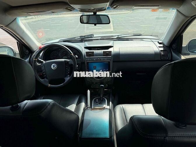 Ssangyong Rexton 2009 Bạc