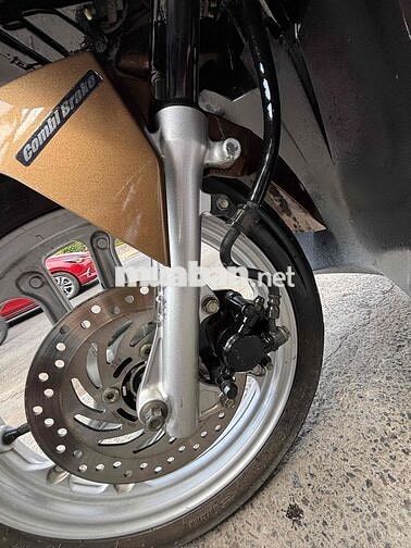 Honda Air Blade 125 Đen Vàng đồng
