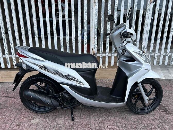 Honda Vision fi trắng zin êm sạch đẹp bs63