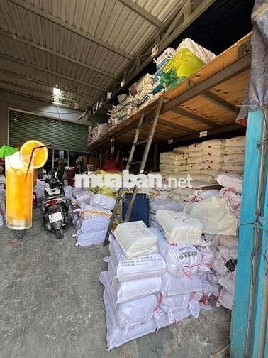 CẦN CHO THUÊ KHO - XƯỞNG MẶT TIỀN ĐƯỜNG GẦN CHỢ ĐẦU MỐI