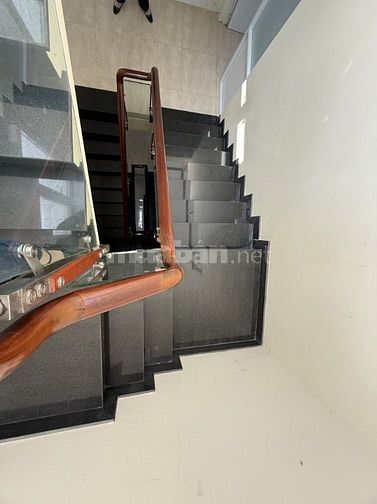 MẶT TIỀN KINH DOANH, LÊ BÔI QUẬN 8, ĐƯỜNG 17M LỀ 4M, DT 91M2 NGANG 5M