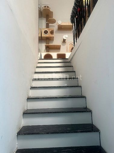 Bán nhà Nguyễn kiệm 70m2 nở hậu 