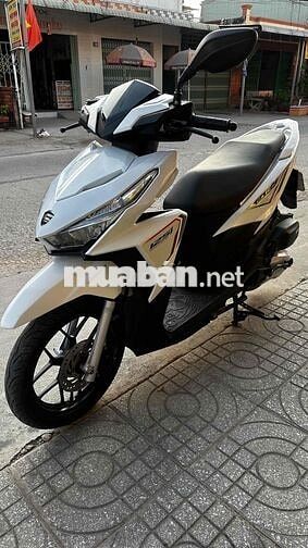 Honda Click Thái 2015 Trắng đen ( hỗ trợ góp )