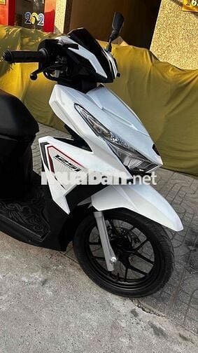 Honda Click Thái 2015 Trắng đen ( hỗ trợ góp )