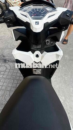 Honda Click Thái 2015 Trắng đen ( hỗ trợ góp )