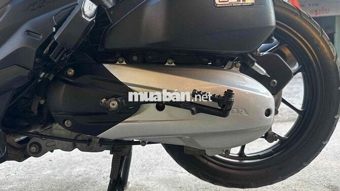 Honda Click Thái 2015 Trắng đen ( hỗ trợ góp )