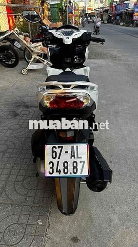 Honda Click Thái 2015 Trắng đen ( hỗ trợ góp )