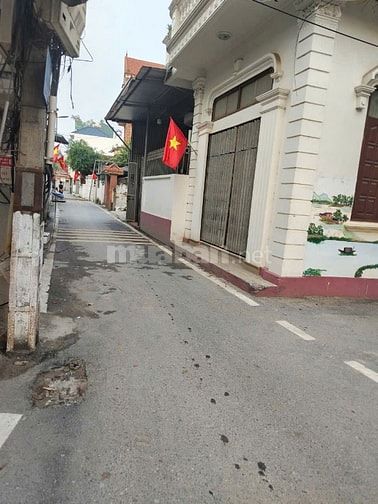 Nhà C4 50m kiên cố đất vuông đẹp gần trục chính Cao Xá, Đức Thượng.