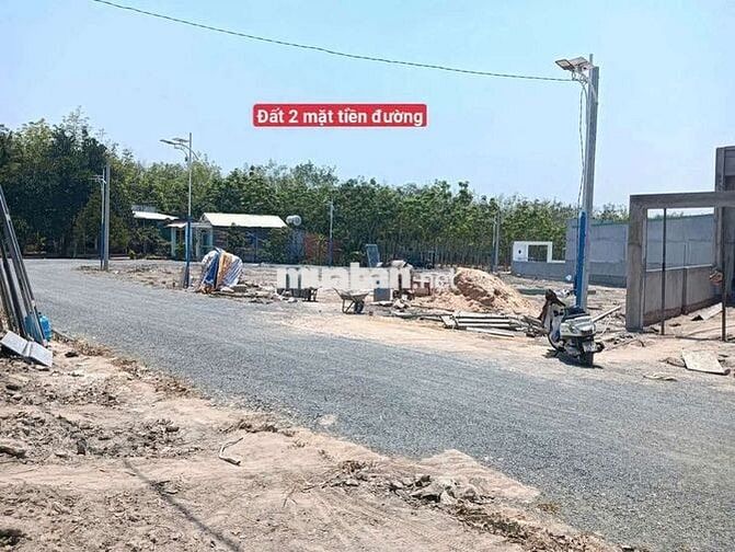 190m2 có sẵn 60m thổ cư chỉ với 200tr đã có sổ cầm tay